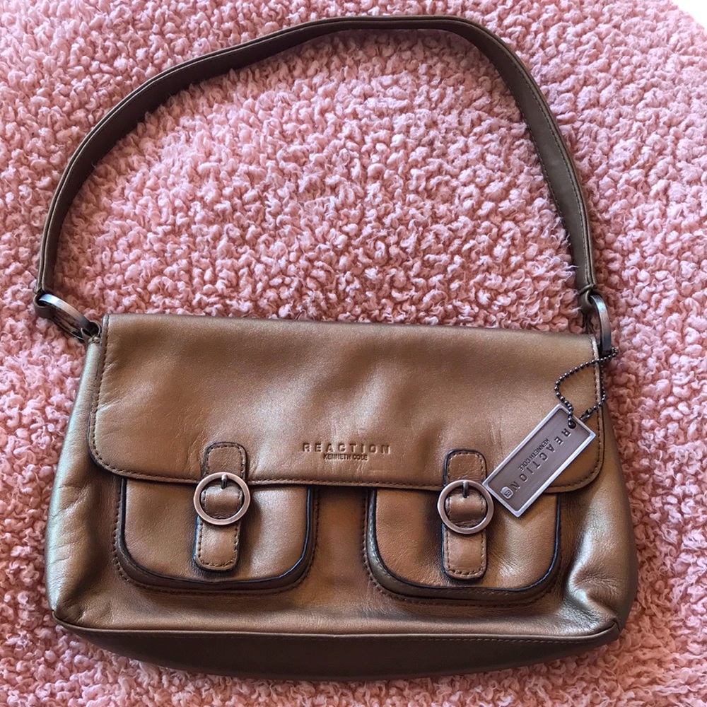 Reaction Kenneth Cole handbag. In good shape